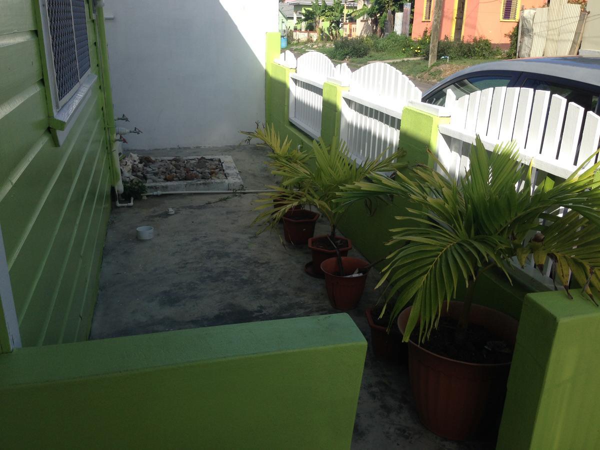 Eko Cozy Guest House St. John's Buitenkant foto