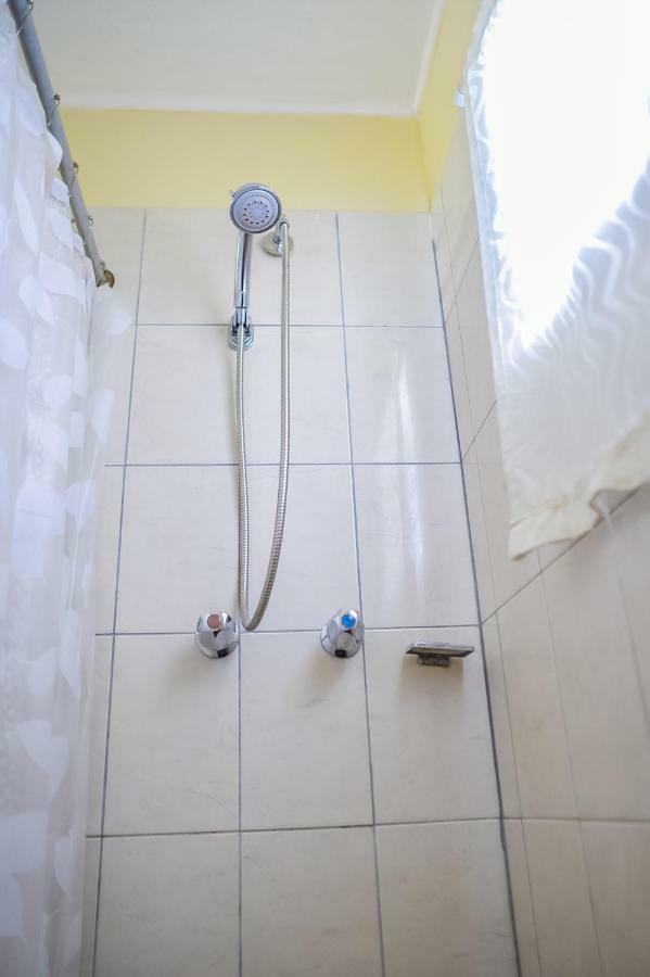 Eko Cozy Guest House St. John's Buitenkant foto